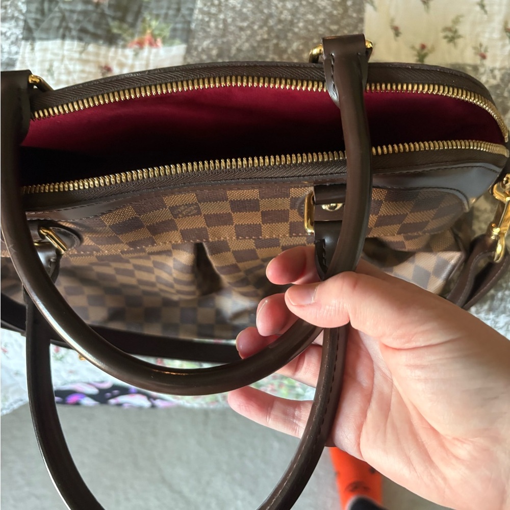 Louis Vuitton Brown Checkered Shoulder Bag TREVI GM - Picture 10 of 16